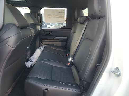 Certified 2025 Toyota Tacoma TRD Off-Road w/ TRD Off Road Premium Package AWD/4WD image 25