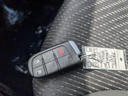 Used 2019 Dodge Journey SE w/ Connectivity Group FWD image 25