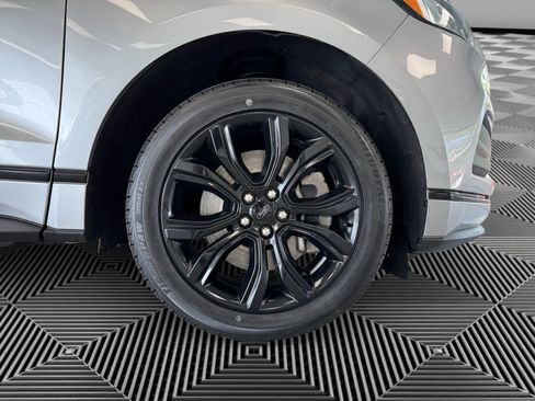 Used 2022 Ford Edge SE w/ Black Appearance Package AWD/4WD image 10