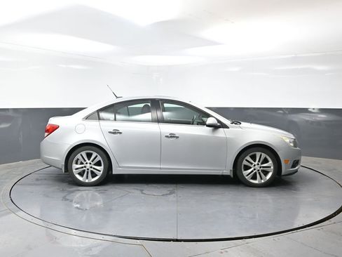 Used 2013 Chevrolet Cruze LTZ FWD image 3