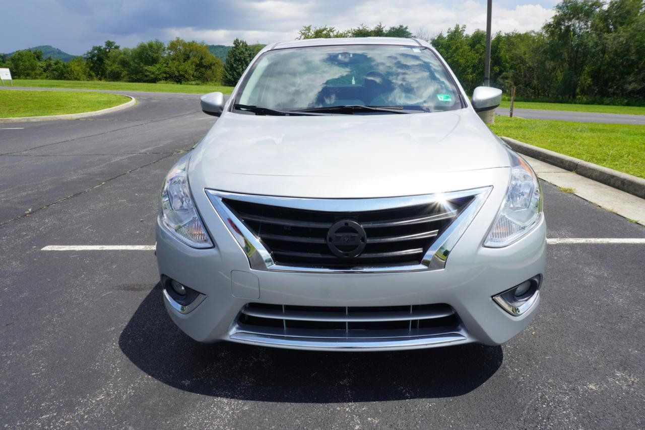 Used 2017 Nissan Versa SV w/ SV Special Edition Package FWD image 2