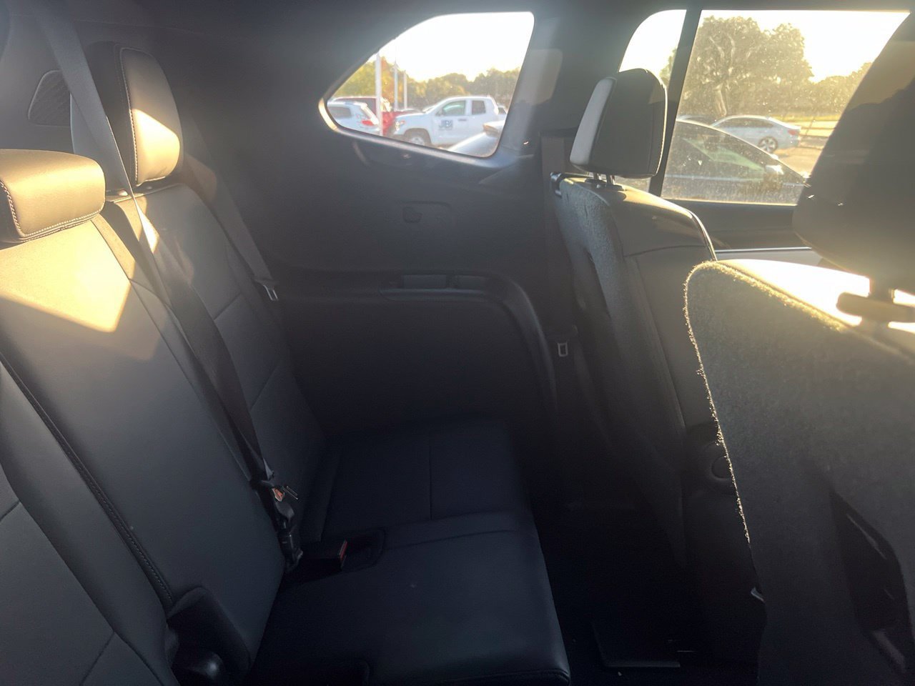 Used 2025 Buick Enclave Preferred AWD/4WD image 12