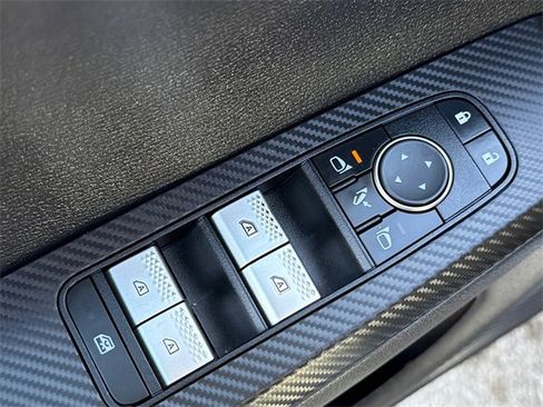 Used 2024 Mitsubishi Outlander SE Black Edition image 21