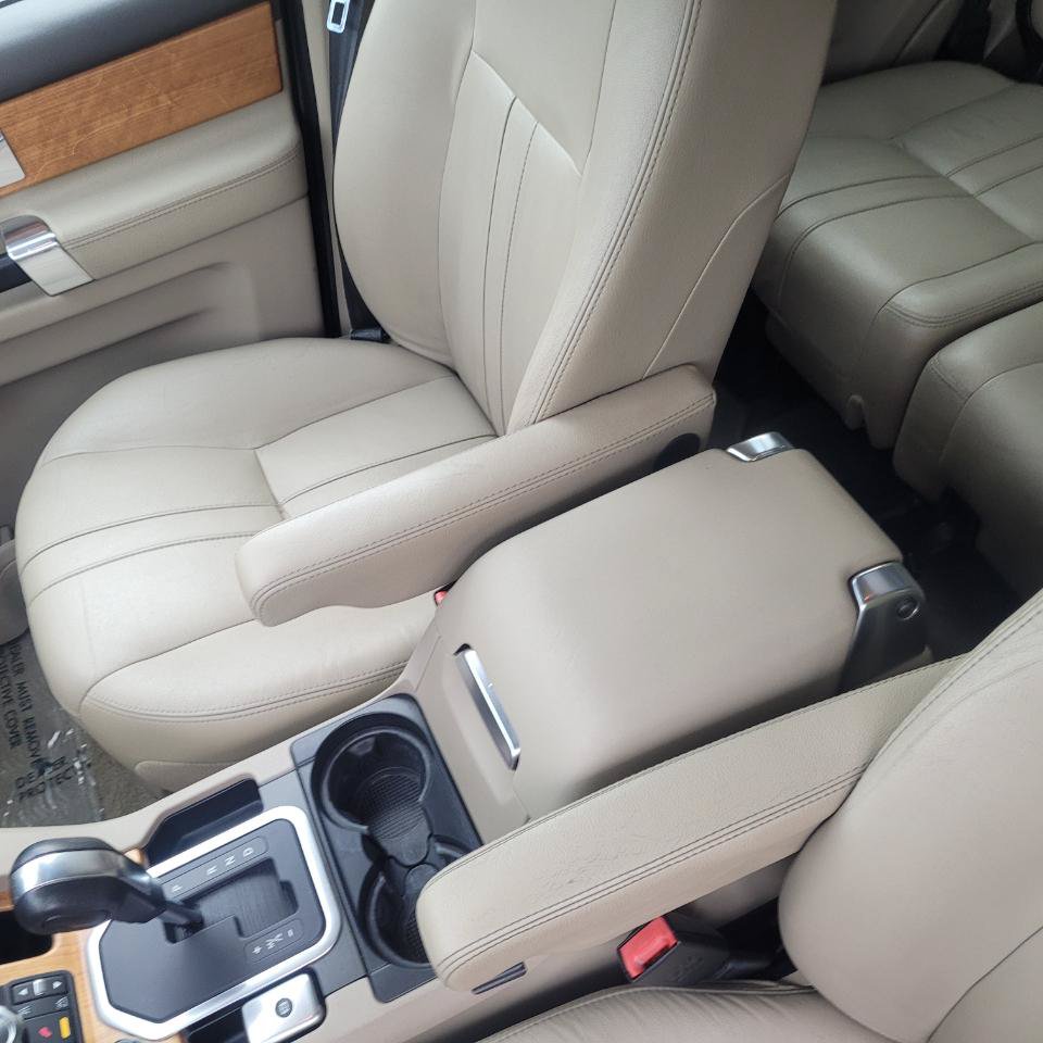 Used 2013 Land Rover LR4 HSE w/ HSE Pkg AWD/4WD image 15