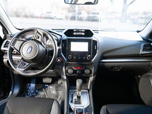 Used 2023 Subaru Forester Premium image 20