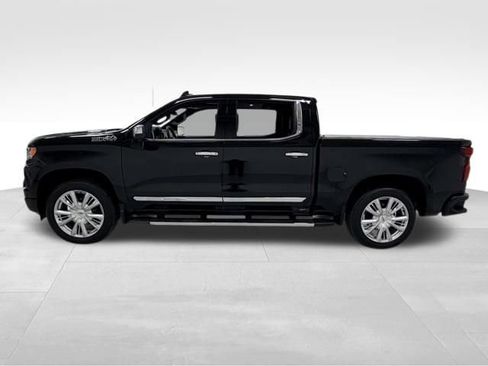 Certified 2026 Chevrolet Silverado 1500 High Country w/ High Country Premium Package AWD/4WD image 3