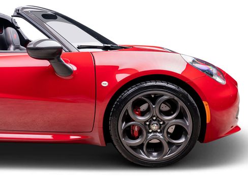 Used 2015 Alfa Romeo 4C Spider w/ Spider Track Package image 20