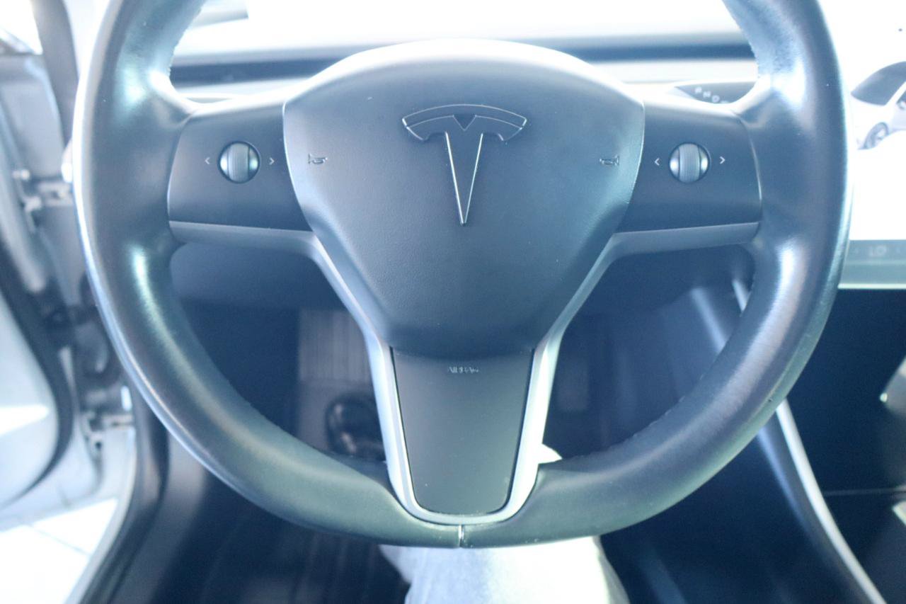 Used 2018 Tesla Model 3 Long Range RWD image 21