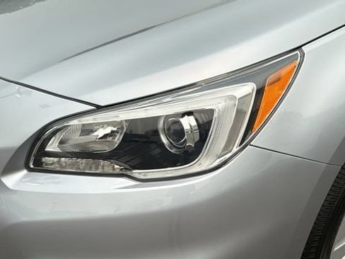 Used 2016 Subaru Outback 2.5i Premium AWD/4WD image 7