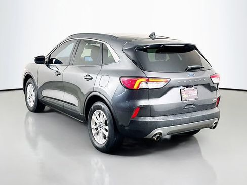 Used 2020 Ford Escape SE image 8