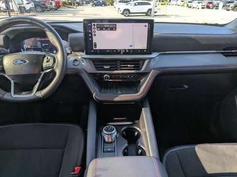 Used 2025 Ford Explorer ST RWD image 15