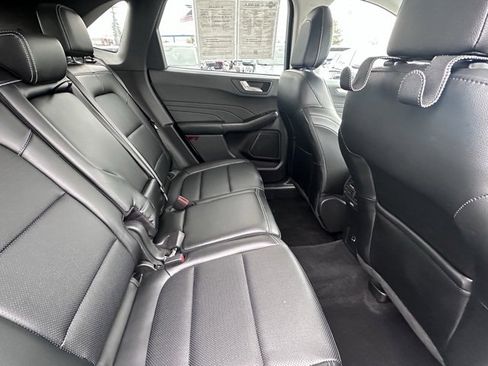 Used 2022 Ford Escape SEL image 15