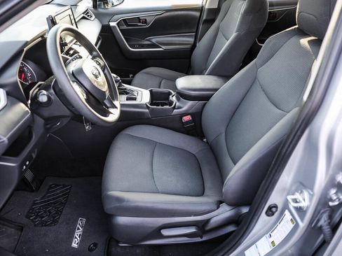 Certified 2022 Toyota RAV4 LE w/ Carpet Mat Package (TMS) AWD/4WD image 8