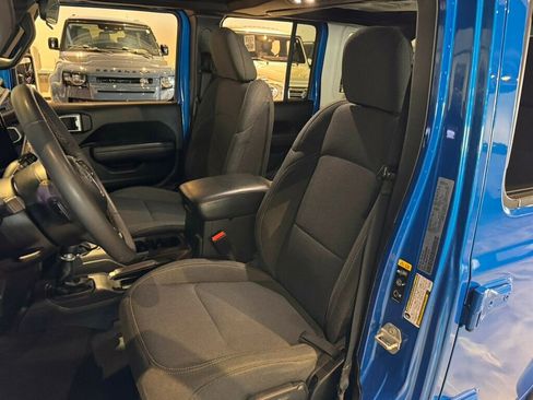 Used 2024 Jeep Wrangler Unlimited Sport image 11
