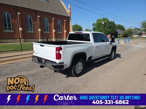 Used 2024 Chevrolet Silverado 2500 LT AWD/4WD image 9