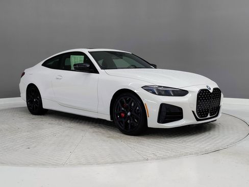 New 2026 BMW 430i Coupe w/ M Sport Package image 5