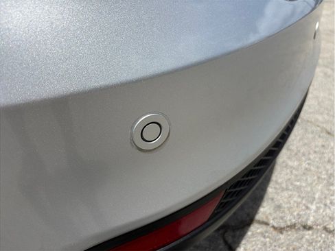 Used 2018 Ford Focus Titanium w/ Titanium Technology Package FWD image 16