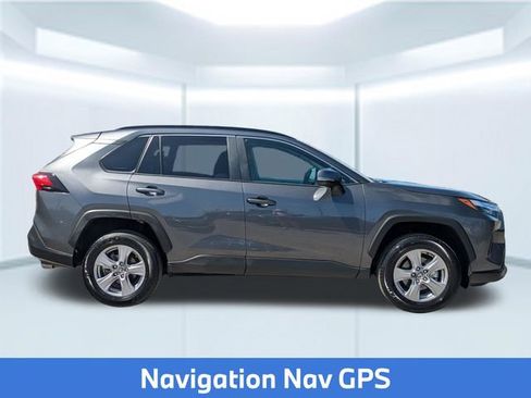 Used 2025 Toyota RAV4 XLE w/ Convenience Package image 8