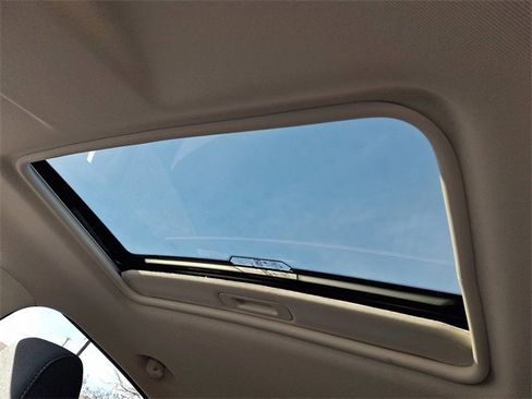 Used 2020 Ford EcoSport SE w/ SE Convenience Package image 14