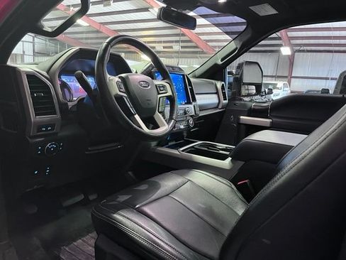 Used 2022 Ford F350 Lariat w/ Lariat Ultimate Package AWD/4WD image 9