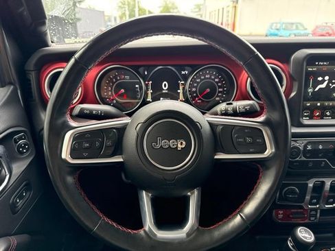 Used 2022 Jeep Wrangler Rubicon w/ Cold Weather Group AWD/4WD image 16