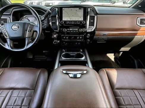 Used 2022 Nissan Titan Platinum Reserve w/ Moonroof Package AWD/4WD image 7