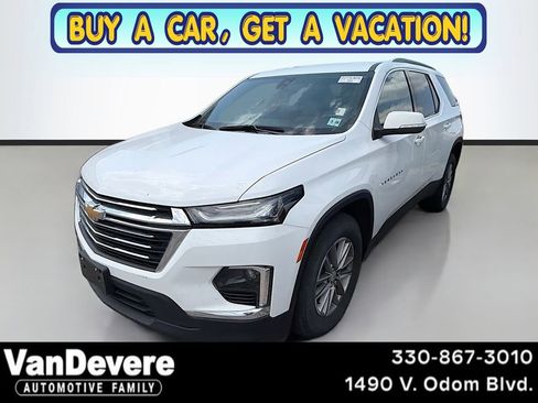Used 2023 Chevrolet Traverse LT AWD/4WD image 1