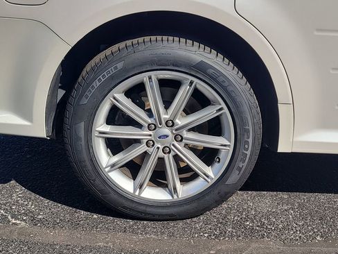 Used 2019 Ford Flex Limited image 5