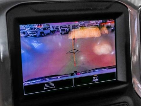 Used 2024 GMC Sierra 3500 Pro w/ Convenience Package image 24