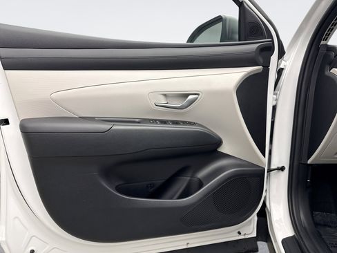 Used 2026 Hyundai Tucson SEL image 9