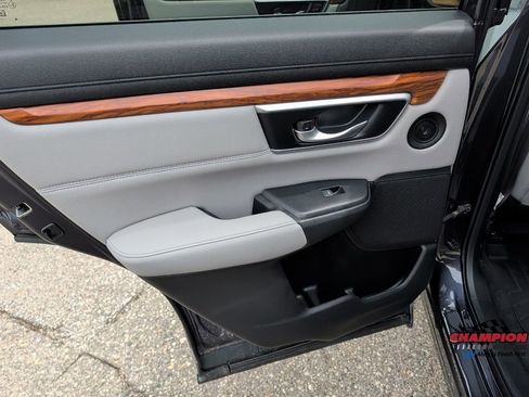 Used 2017 Honda CR-V Touring image 13