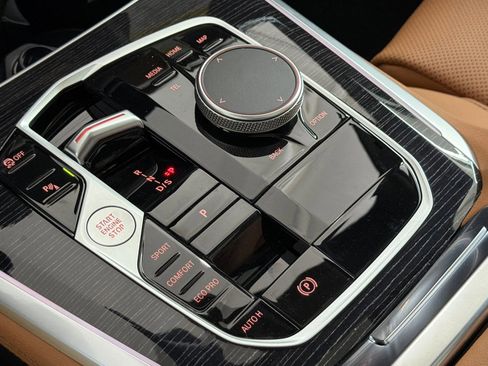 New 2026 BMW X5 sDrive40i w/ M Sport Package image 17