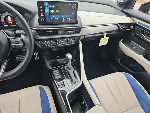 Used 2025 Acura ADX A-Spec image 20