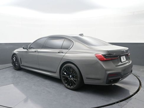 Used 2022 BMW 750i xDrive w/ Executive Package image 5