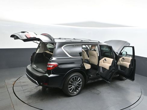 Used 2024 Nissan Armada Platinum w/ Captain's Chairs Package image 48