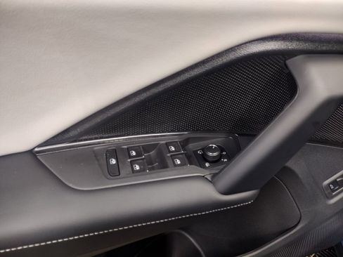 New 2026 Volkswagen Tiguan SEL R-Line image 20