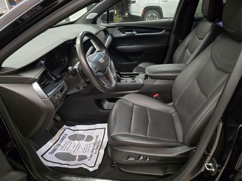 Used 2024 Cadillac XT5 Premium Luxury FWD image 16