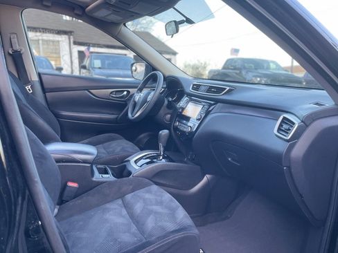 Used 2015 Nissan Rogue SV w/ SV Premium Package image 10