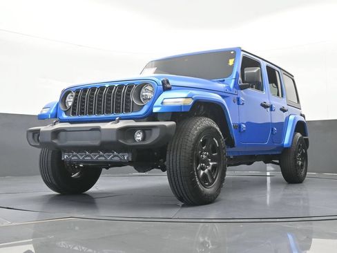 Used 2024 Jeep Wrangler Unlimited Sport AWD/4WD image 49