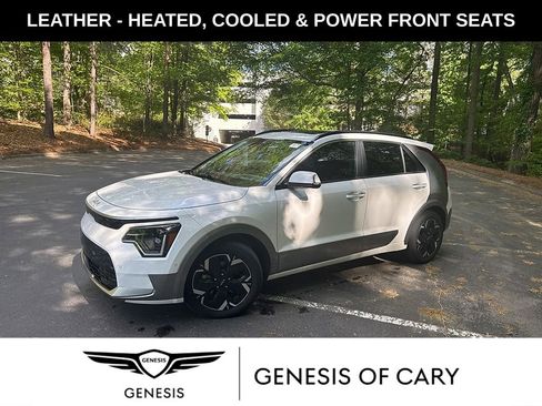 Used 2023 Kia Niro Wave image 1