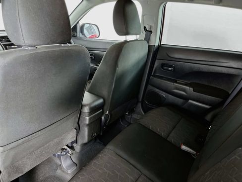 Used 2023 Mitsubishi Outlander Sport LE AWD/4WD image 32