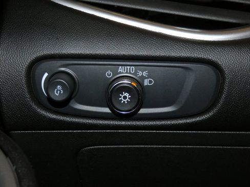 Used 2024 Chevrolet Malibu LT image 15