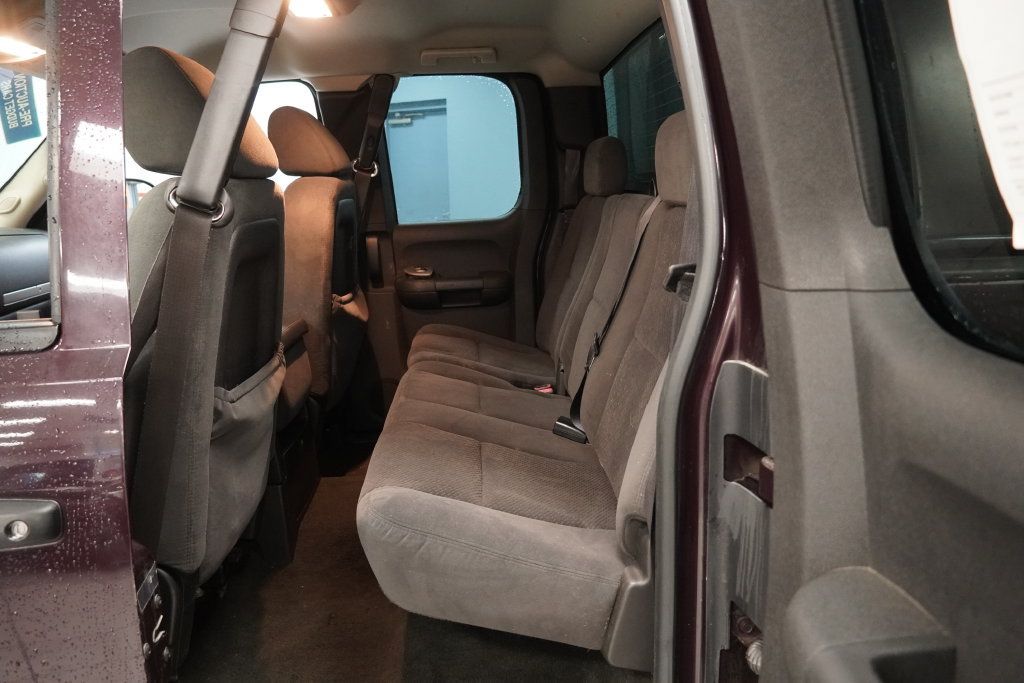 Used 2008 Chevrolet Silverado 1500 LT w/ Power Pack Plus RWD image 25