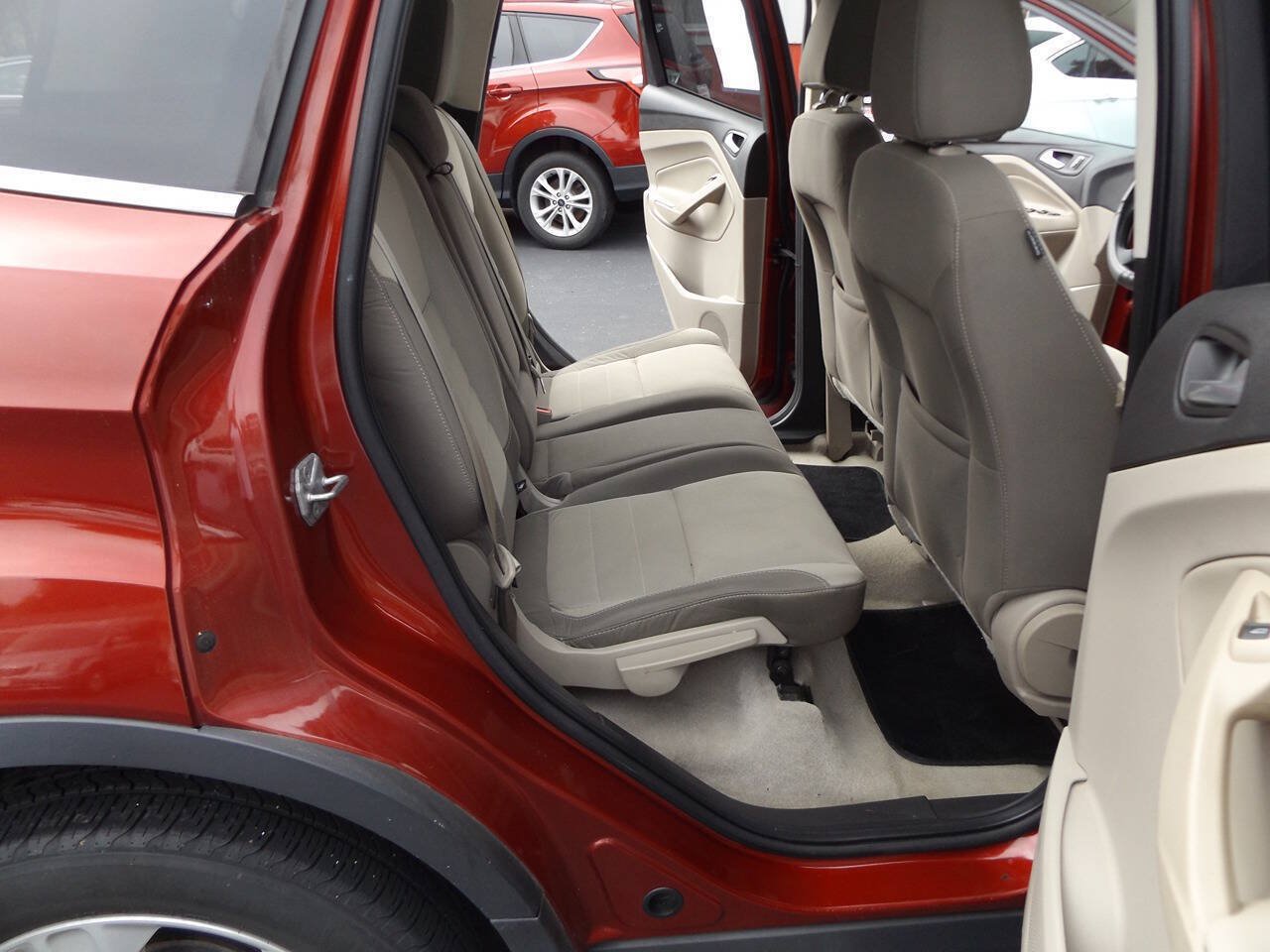 Used 2014 Ford Escape SE FWD image 25