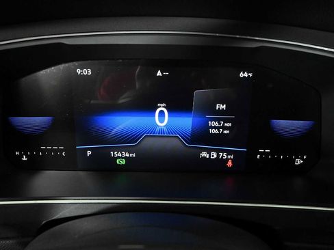 Certified 2023 Volkswagen Tiguan SE FWD image 22