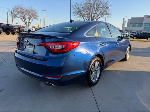 Used 2017 Hyundai Sonata SE image 4