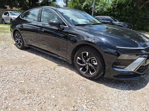 Used 2025 Hyundai Sonata SEL FWD image 4