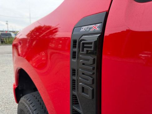 Used 2023 Ford F250 XL w/ STX Appearance Package AWD/4WD image 10