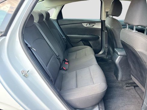 Used 2019 Kia Forte LXS FWD image 24