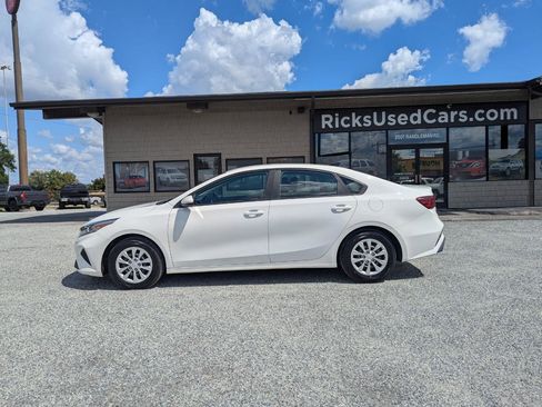 Used 2022 Kia Forte Sedan FWD image 11